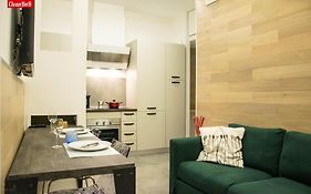Largo Leopardi Modern Apartment